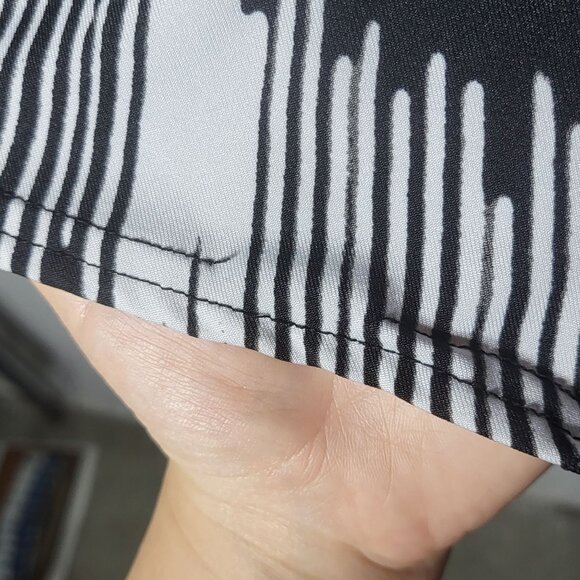 Max & Rina Womens Asymmetrical Polka Dot Blouse Size Medium Art to Wear Stretch - Picture 3 of 9